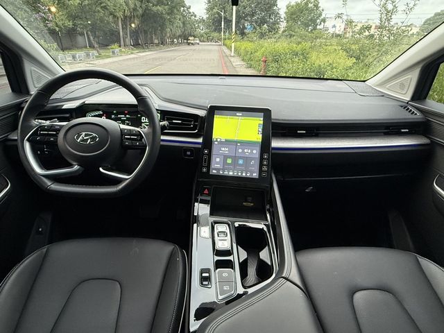 HYUNDAI現代 CUSTIN  第6張相片