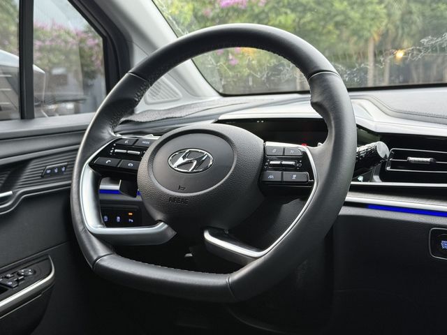 HYUNDAI現代 CUSTIN  第8張相片