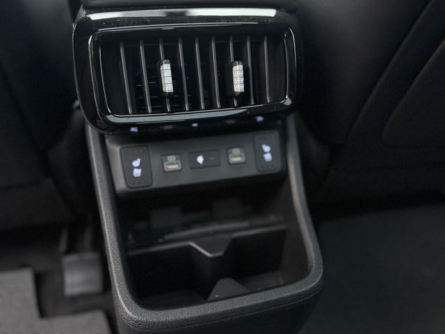 HYUNDAI現代 CUSTIN  第17張相片