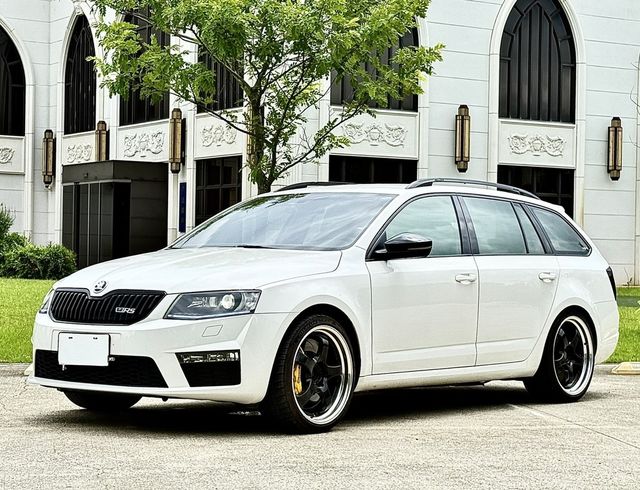 SKODA司科達 OCTAVIA COMBI  第1張相片