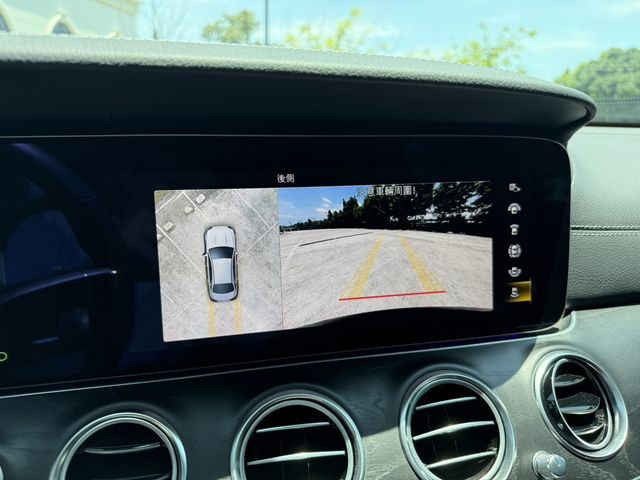 M-BENZ賓士 E200  第10張相片