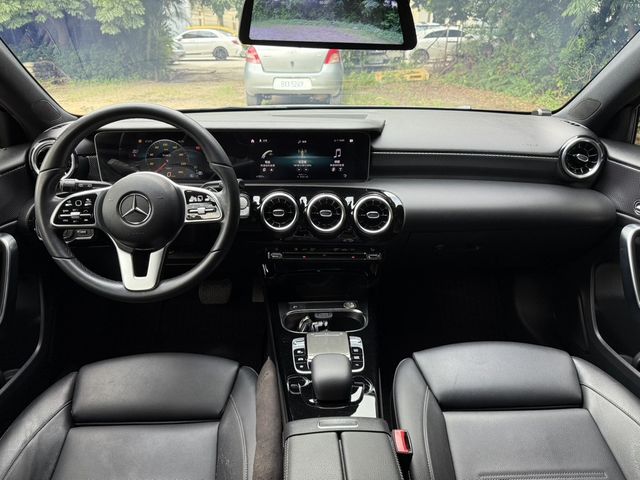 M-BENZ賓士 A200  第6張相片