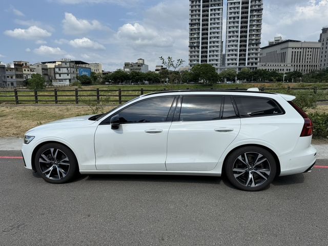 VOLVO富豪 V60  第5張相片