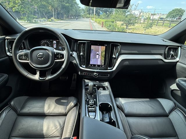 VOLVO富豪 V60  第6張相片