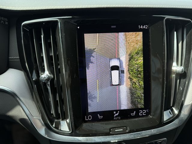VOLVO富豪 V60  第12張相片