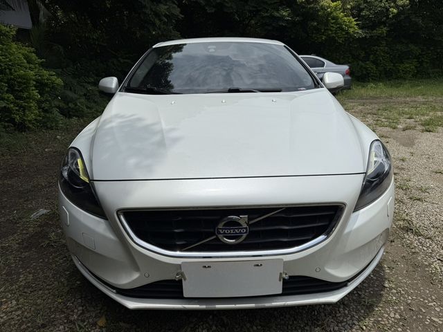 VOLVO富豪 V40  第3張相片