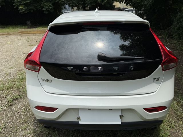 VOLVO富豪 V40  第4張相片