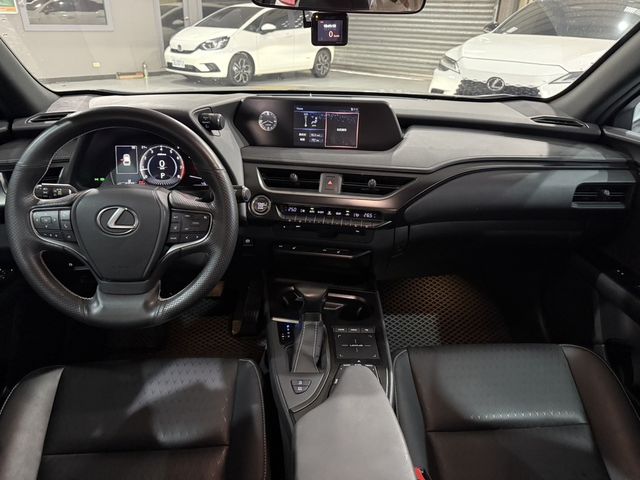 LEXUS凌志 UX200  第5張相片