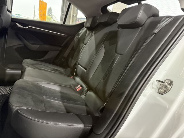 SKODA司科達 OCTAVIA  第4張相片