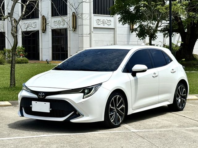 TOYOTA豐田 AURIS  第1張相片