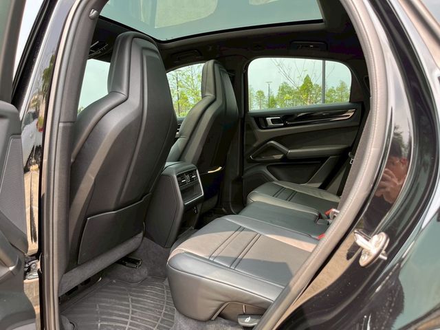 PORSCHE保時捷 CAYENNE  第13張相片