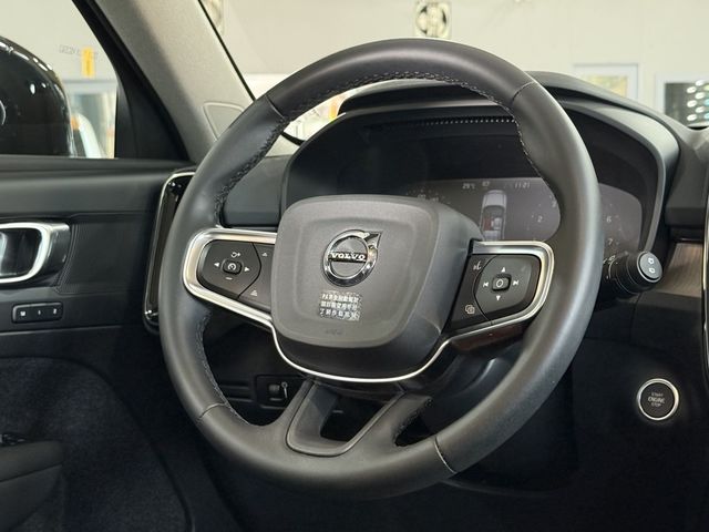 VOLVO富豪 XC40  第9張相片