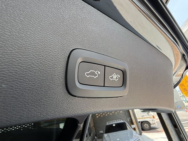 VOLVO富豪 XC40  第15張相片