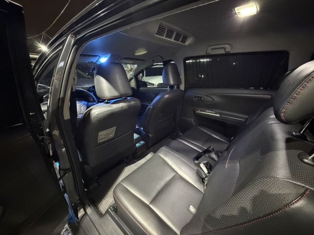 TOYOTA豐田 WISH  第5張相片