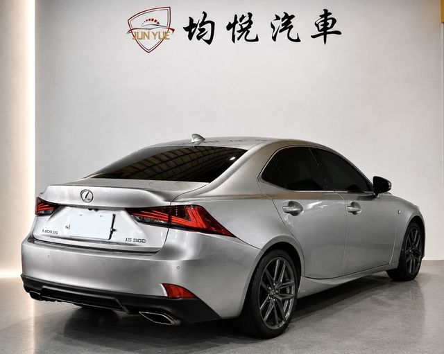 LEXUS凌志 IS 300  第2張相片