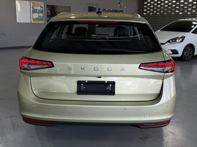 SKODA司科達 SUPERB COMBI  第4張相片