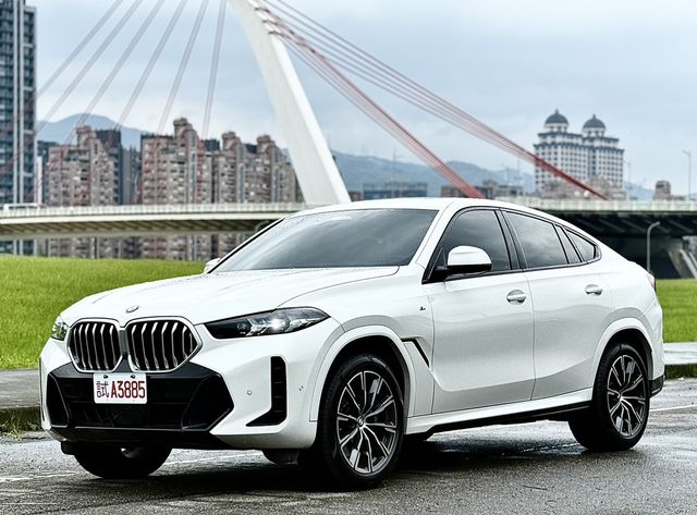 BMW寶馬 X6 XDRIVE40I  第1張相片