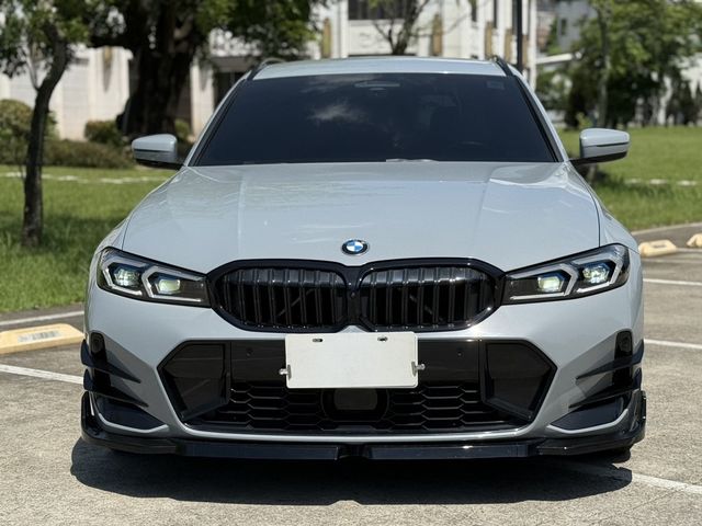 BMW寶馬 320I TOURING  第2張相片