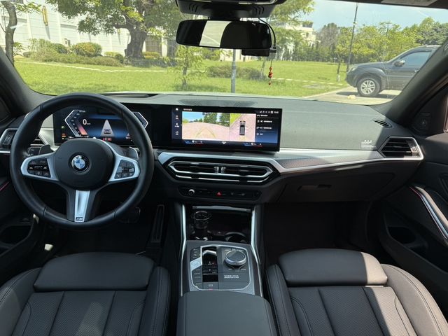 BMW寶馬 320I TOURING  第7張相片