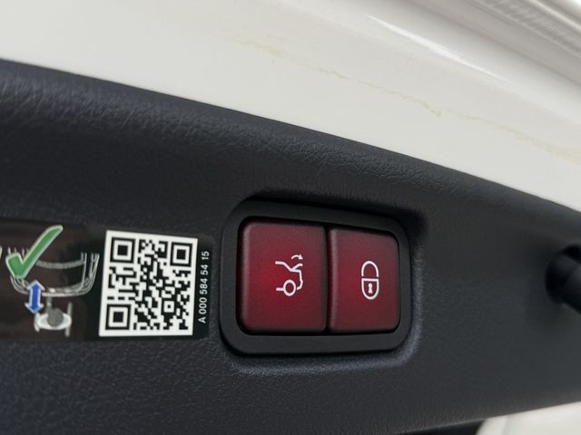 M-BENZ賓士 C200  第10張相片
