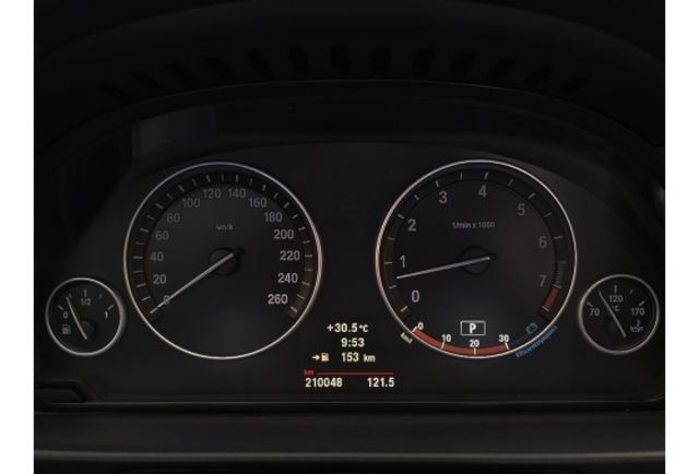 BMW 523i 認證車  第6張相片