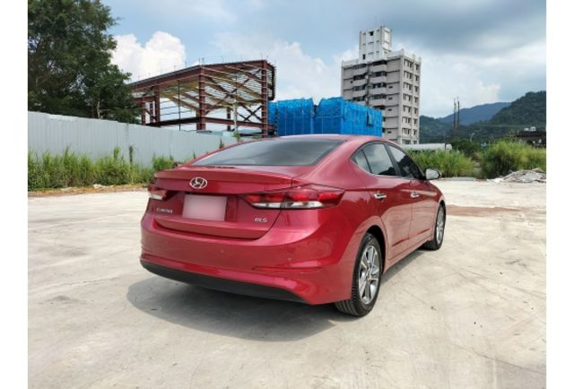 SUPER ELANTRA 旗艦版 原鈑件 原廠保養  第2張相片