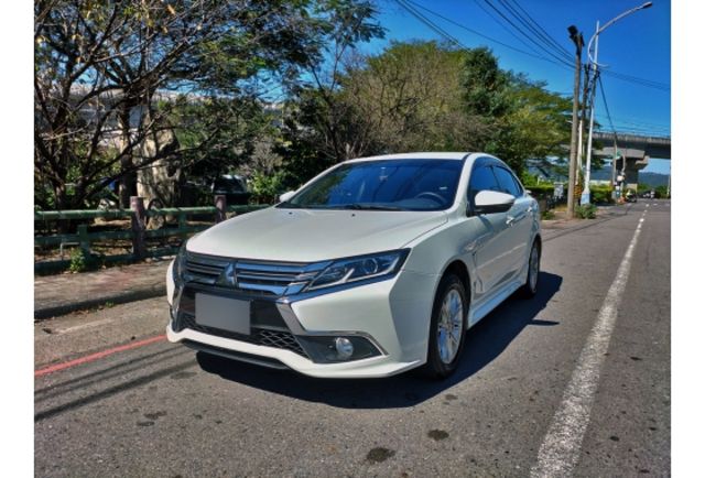 2017 GRAND LANCER 1.8 一手車 原鈑件 原廠保養  第1張相片