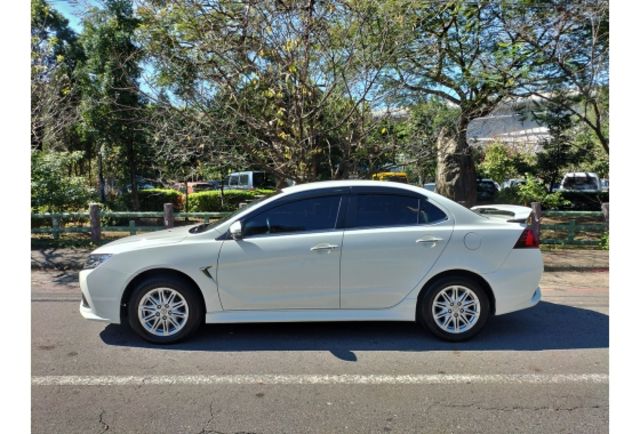 2017 GRAND LANCER 1.8 一手車 原鈑件 原廠保養  第3張相片