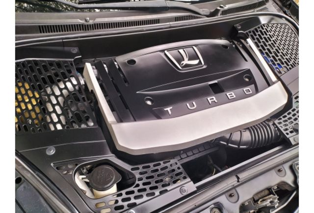 LUXGEN M7 七人座 原鈑件  第9張相片