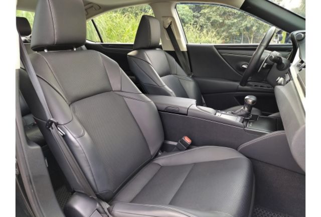 LEXUS ES300h 豪華版  第6張相片