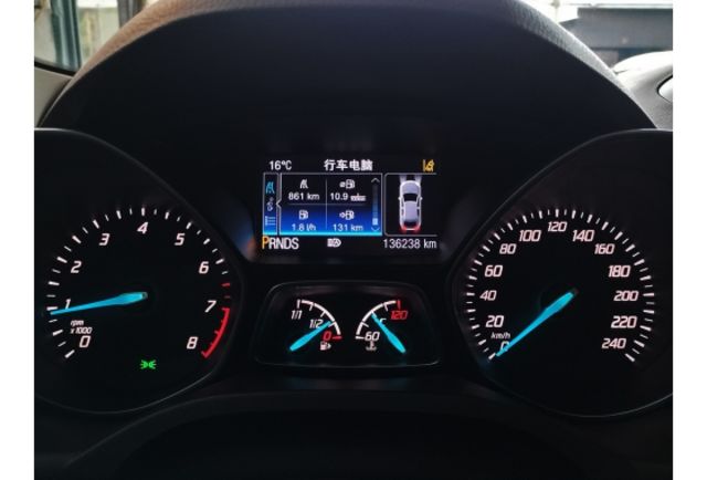 KUGA 2.0 旗艦版 原鈑件 車況好  第4張相片