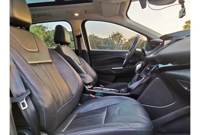 KUGA 2.0 旗艦版 原鈑件 車況好  第6張相片