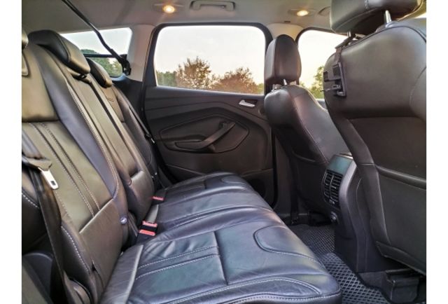 KUGA 2.0 旗艦版 原鈑件 車況好  第7張相片