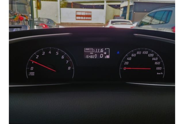 SIENTA 1.8 七人座 豪華版 原鈑件  第4張相片