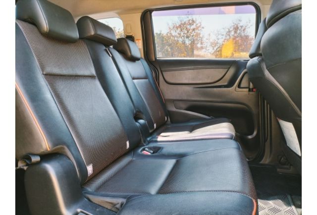 SIENTA 1.8 七人座 豪華版 原鈑件  第7張相片