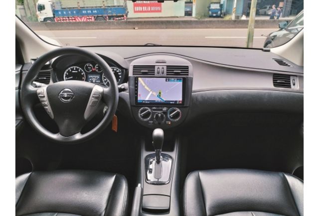 BIG TIIDA 1.6 超低里程  第5張相片