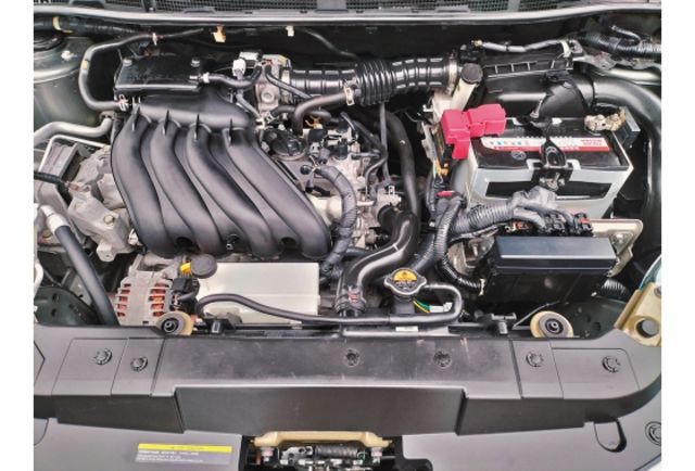 BIG TIIDA 1.6 超低里程  第8張相片