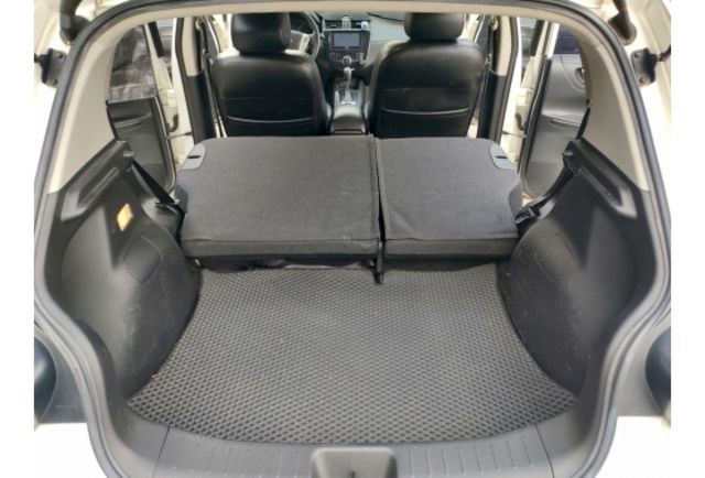 TIIDA 1.6 一手車 原鈑件 原廠保養  第4張相片