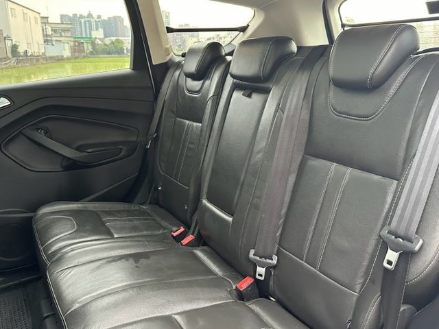 KUGA  第17張相片