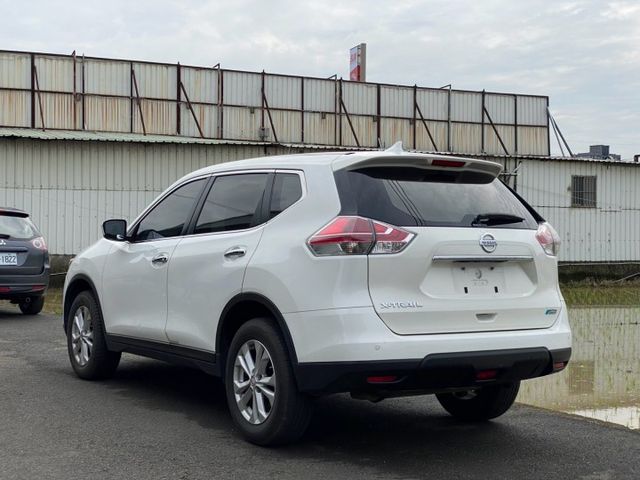 X-TRAIL  第3張相片