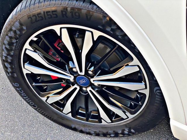 KUGA  第12張相片