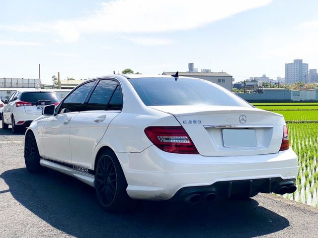 C-CLASS SEDAN W204  第3張相片