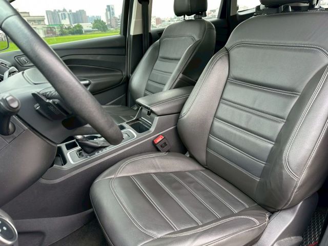 KUGA  第10張相片
