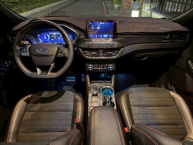 KUGA  第15張相片