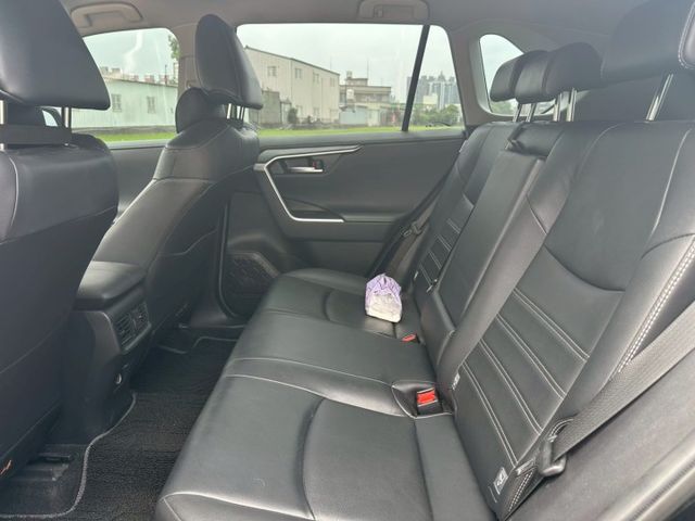RAV4  第8張相片