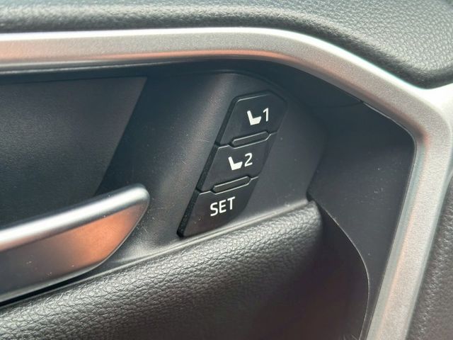 RAV4  第13張相片