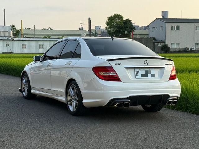 C-CLASS SEDAN W204  第3張相片