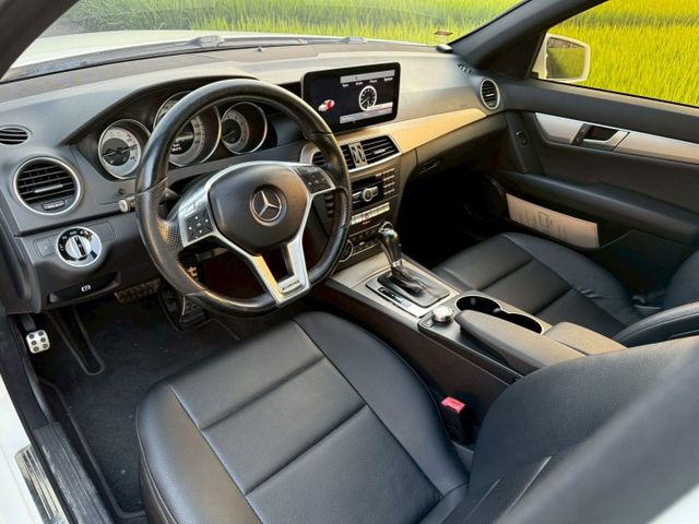 C-CLASS SEDAN W204  第4張相片