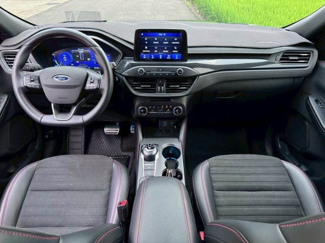 KUGA  第10張相片