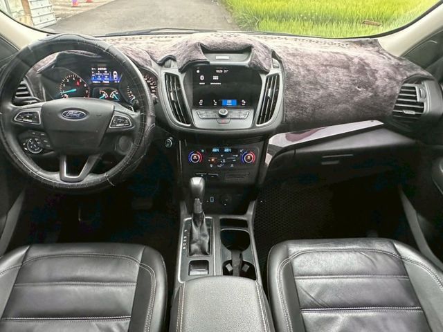 KUGA  第7張相片
